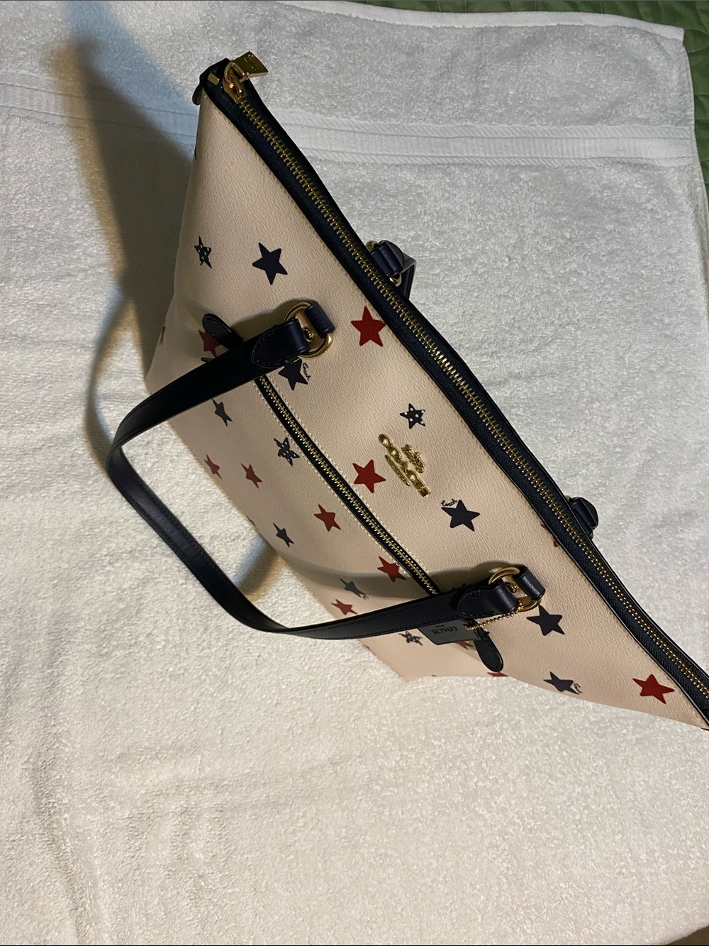 Coach Star Gallery Tote - Picture 13 of 14